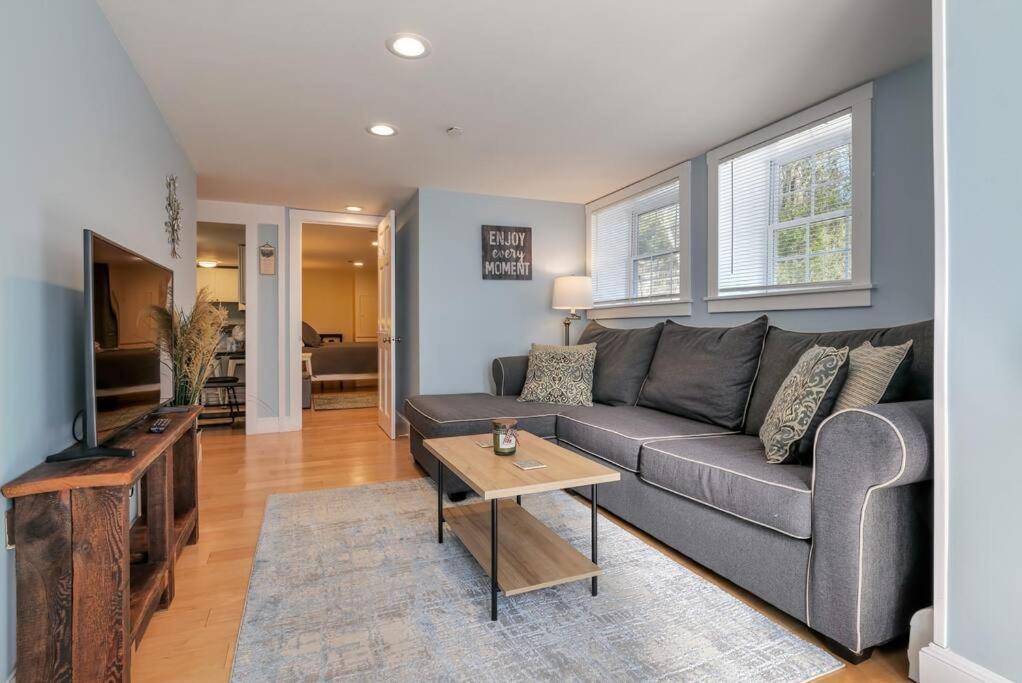 2Br Apt W/ 3 Min Walk To Downtown Swh - Low Tide Southwest Harbor Eksteriør billede